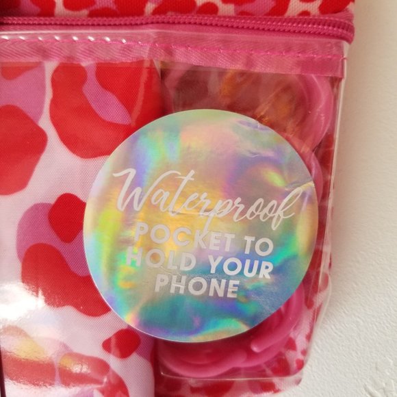 🟡 14-Piece Bath Set - Waterproof Pocket & Accessories//Mix and Match 2 x $25 - Picture 6 of 6